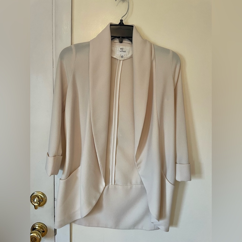 NWOT Aritzia Wilfred Chevalier Cream Blazer Jacket Size: 00